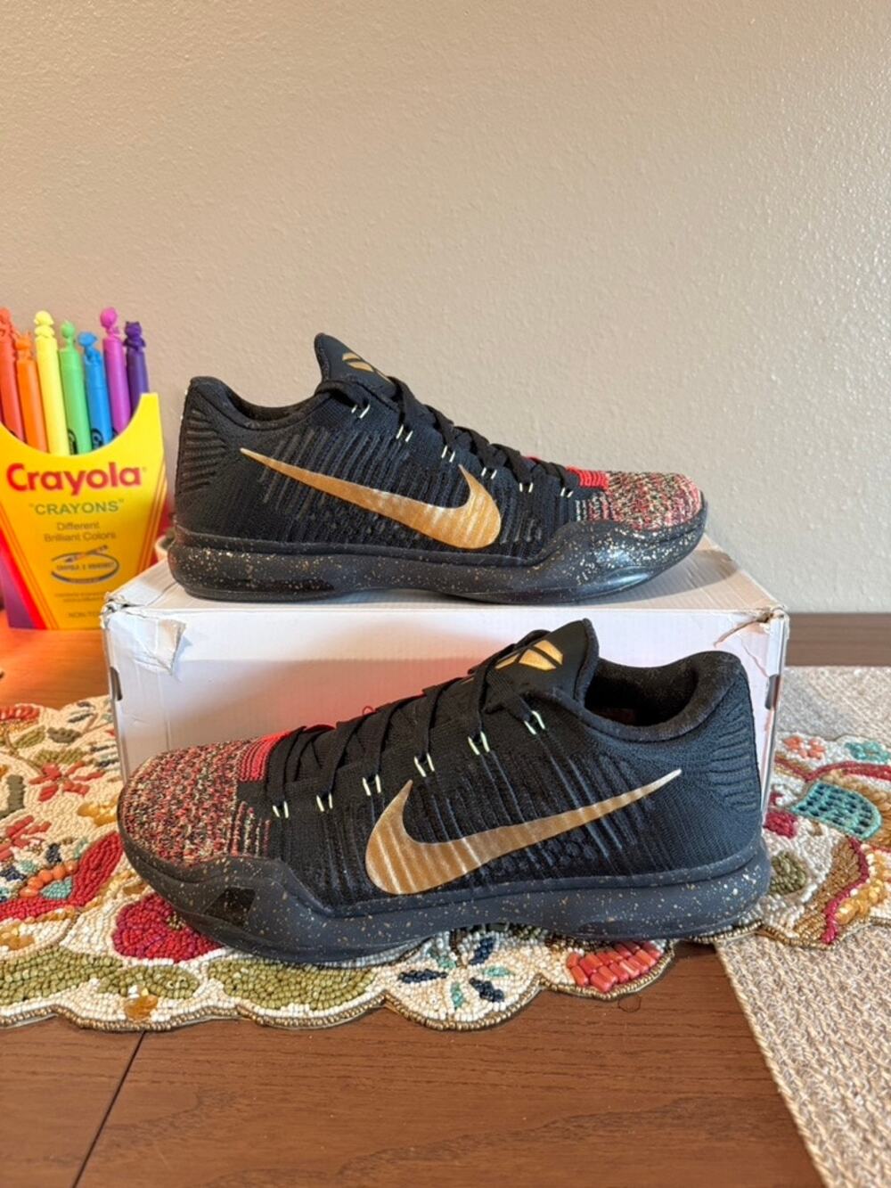 Nike Kobe 10 X Elite Low Xmas Christmas Black Gold Crimson Grinch 802560 076